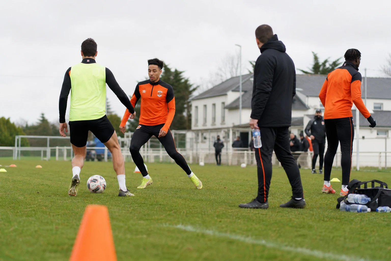 Vincent Pérès tar över FC Lorients damlag